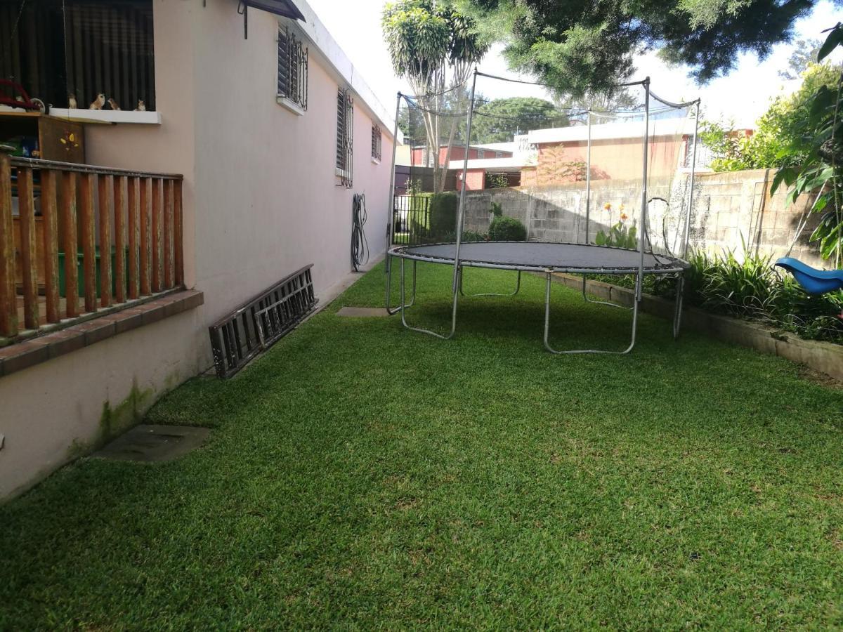 Casa Familiar La Arboleda Apartamento Guatemala City Exterior foto